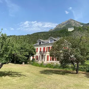 magnifique-appartement-8-couchages-dans-villa-historique.fr-provencehotel.com/
